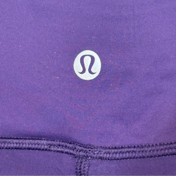 Lululemon Photo Finish Skort Size 2 Dark Court Purple Lightweight Running Skirt - Picture 8 of 9